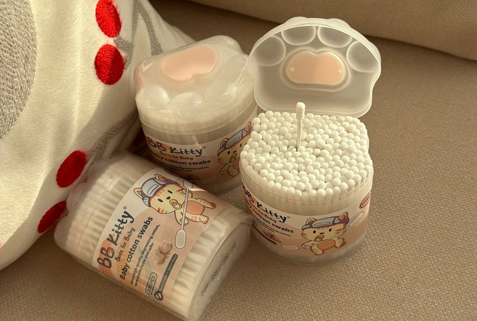 Discover bbkitty’s New Mini Wet Wipes and Cotton Swabs Designed for Everyday Comfort